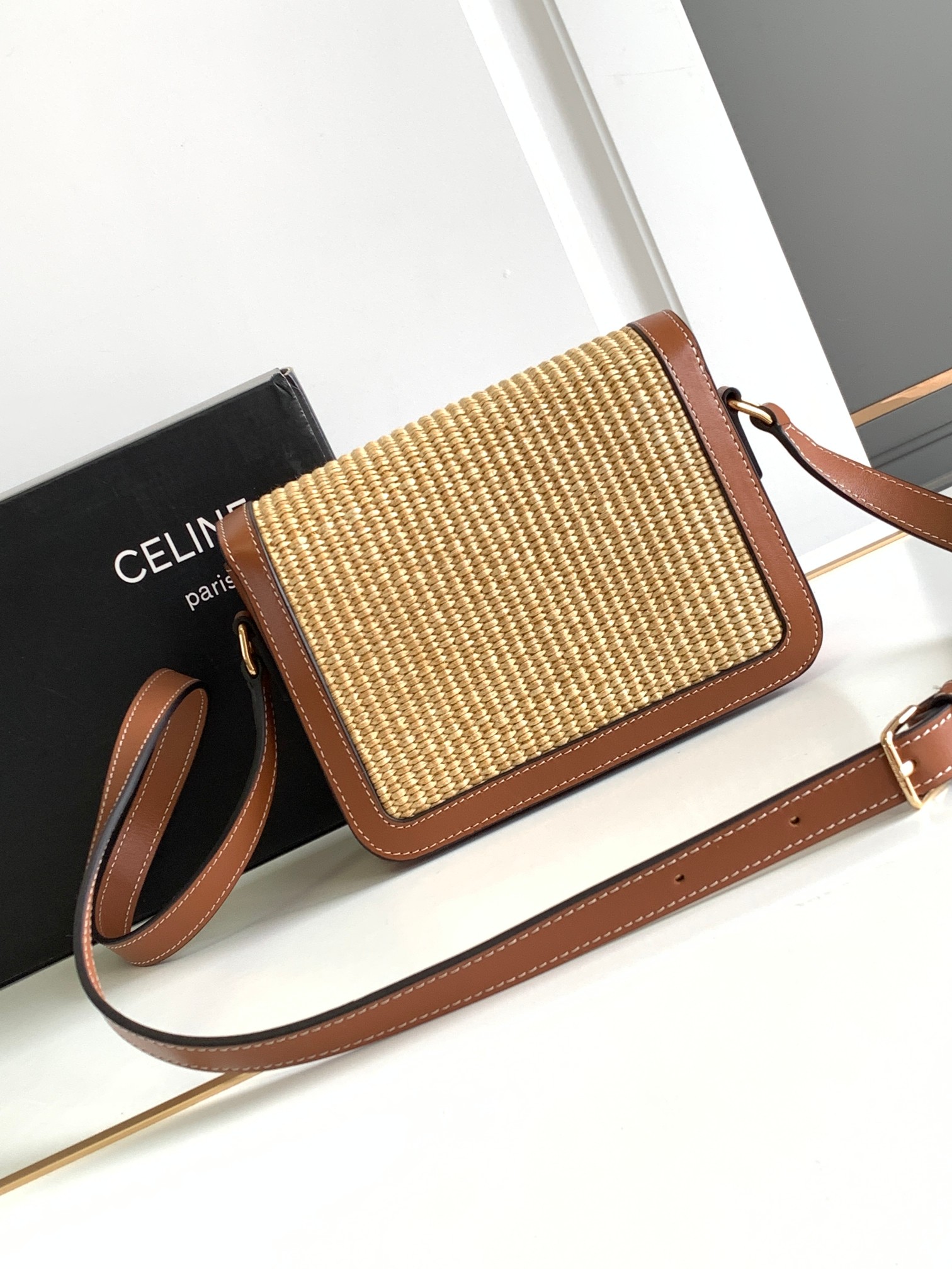 Ce**e teen triomphe bag