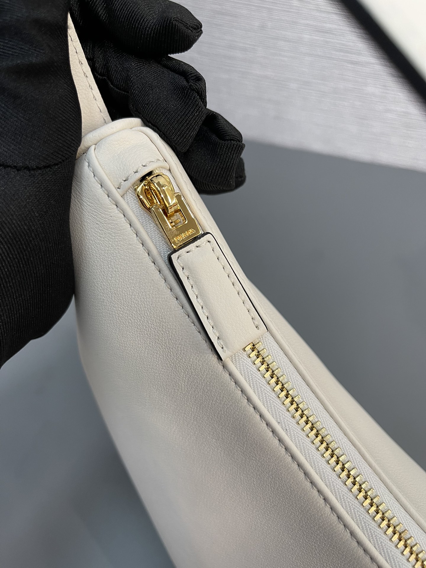 Pra*a large leather shoulder bag hobo