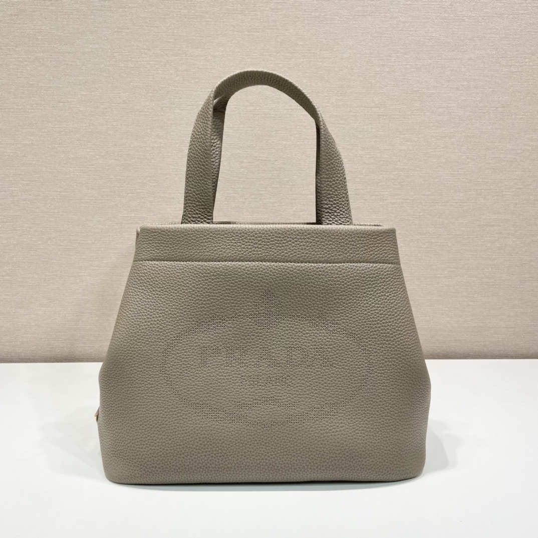 Pra*a tote bag