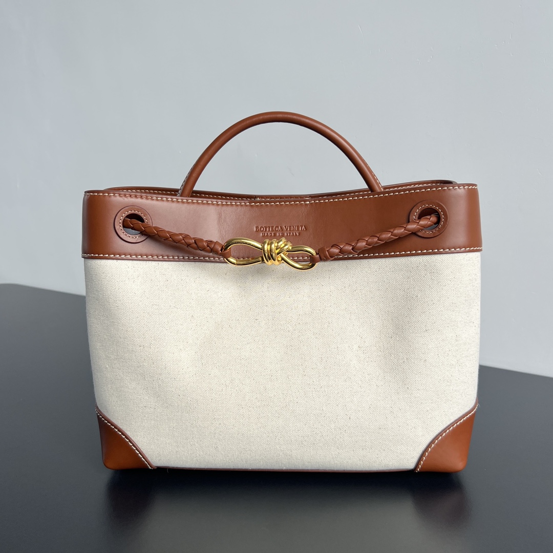 bo*te*ga Ve*ne*ta medium andiamo bag