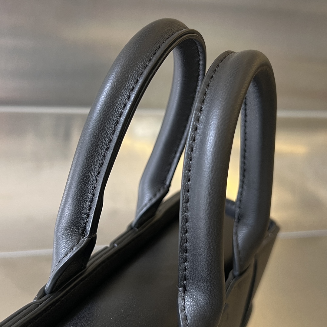 bo*te*ga Ve*ne*ta mini east-west arco tote