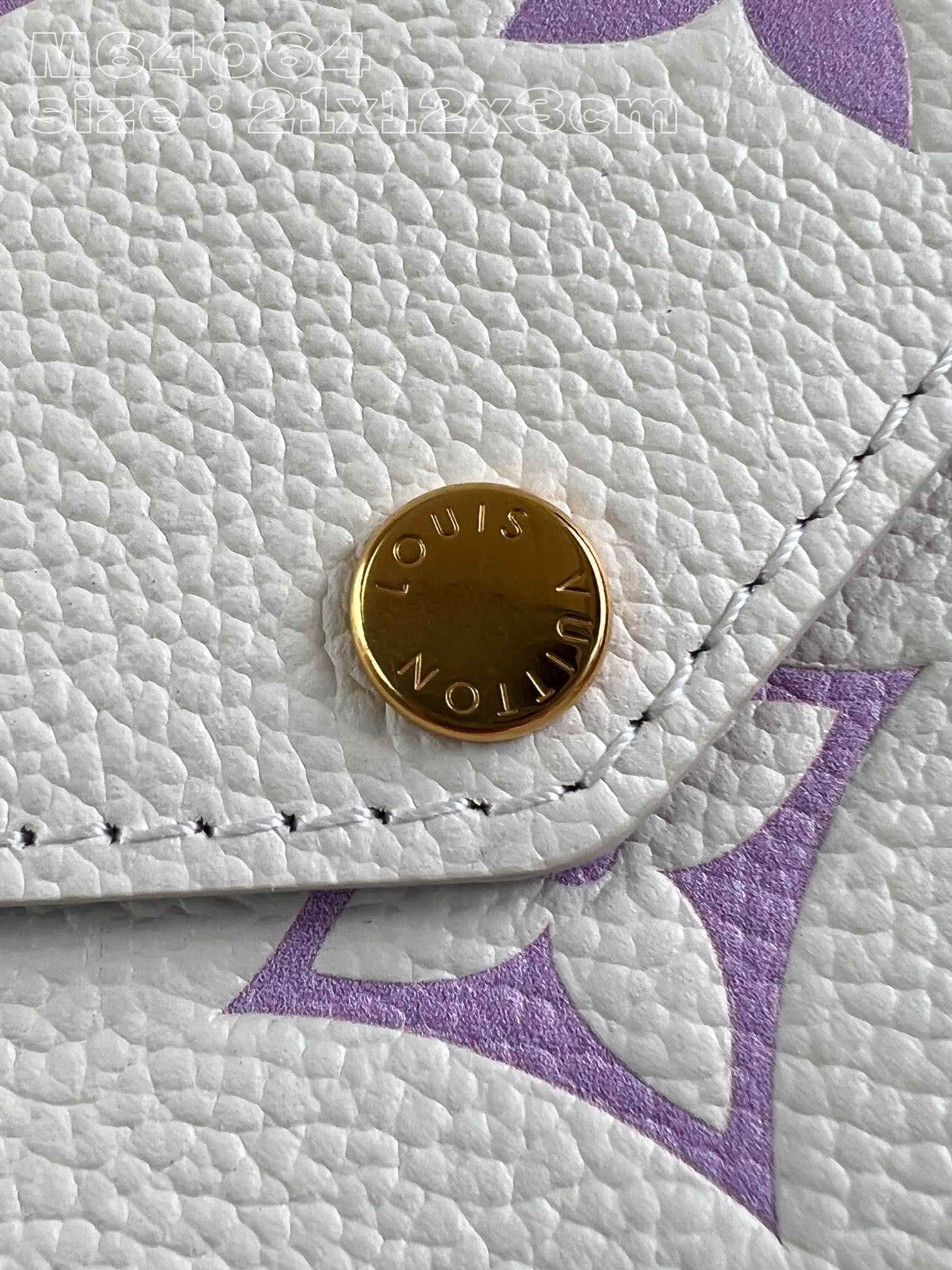 l**is V*t*n pochette félicie