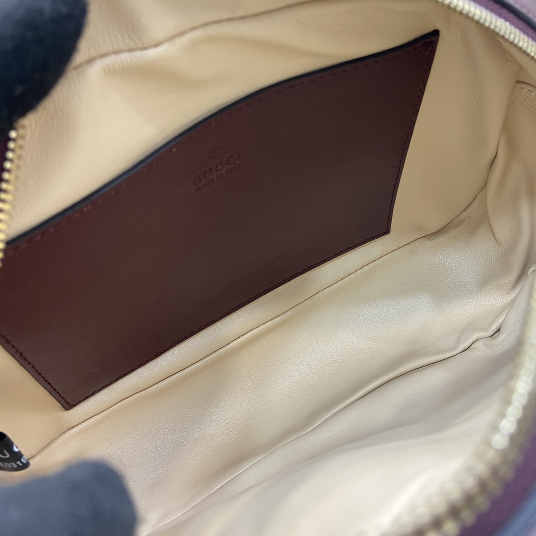 G*u*i marmont small matelassé shoulder bag
