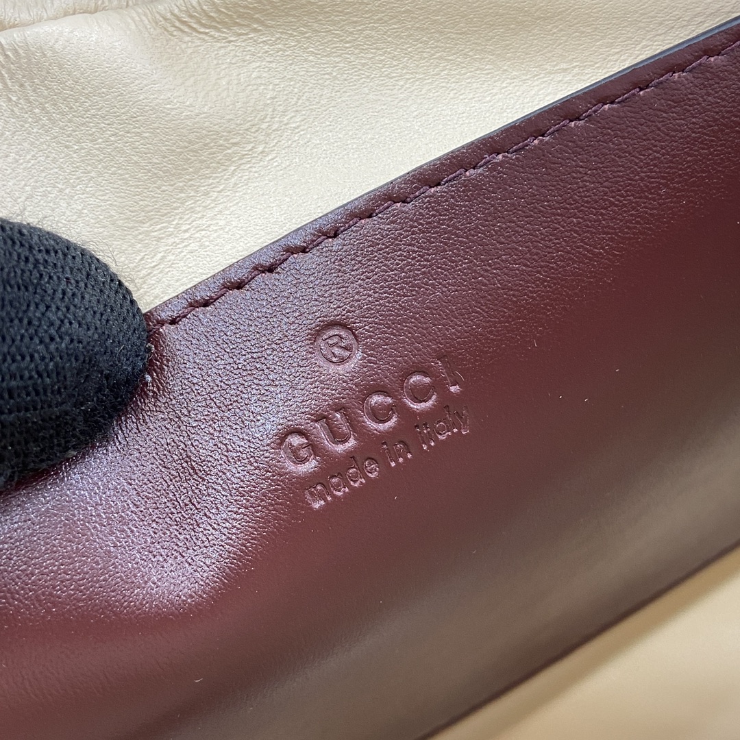 G*u*i marmont small matelassé shoulder bag