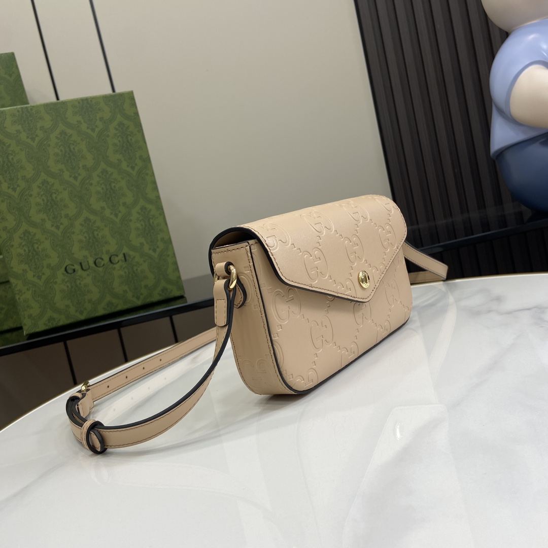 g*u*i gg S*per mini shoulder bag