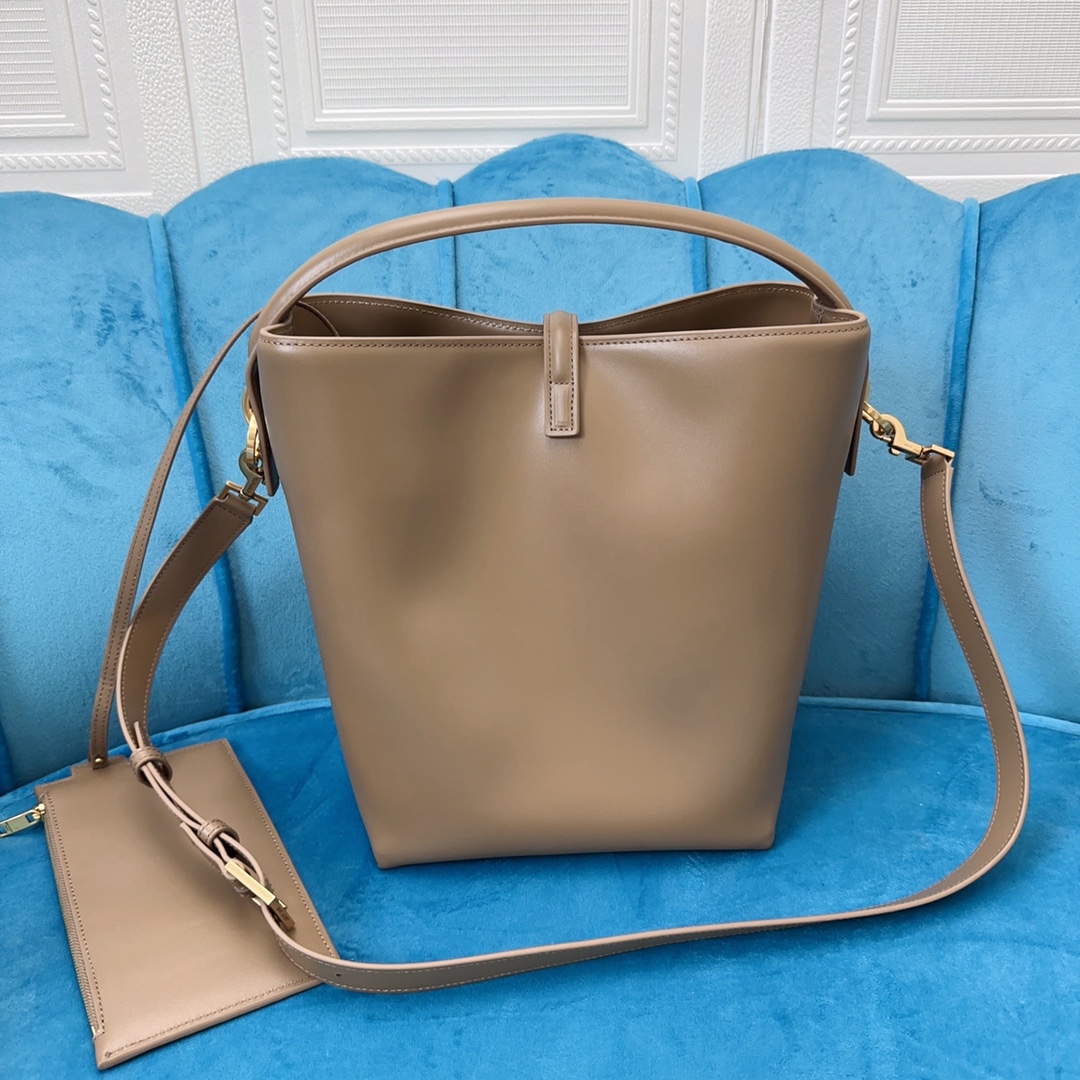 YSL LE 37 IN SHINY LEATHER