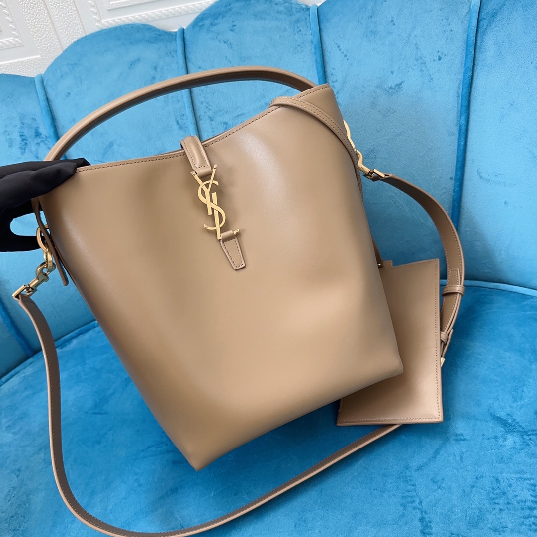 YSL LE 37 IN SHINY LEATHER