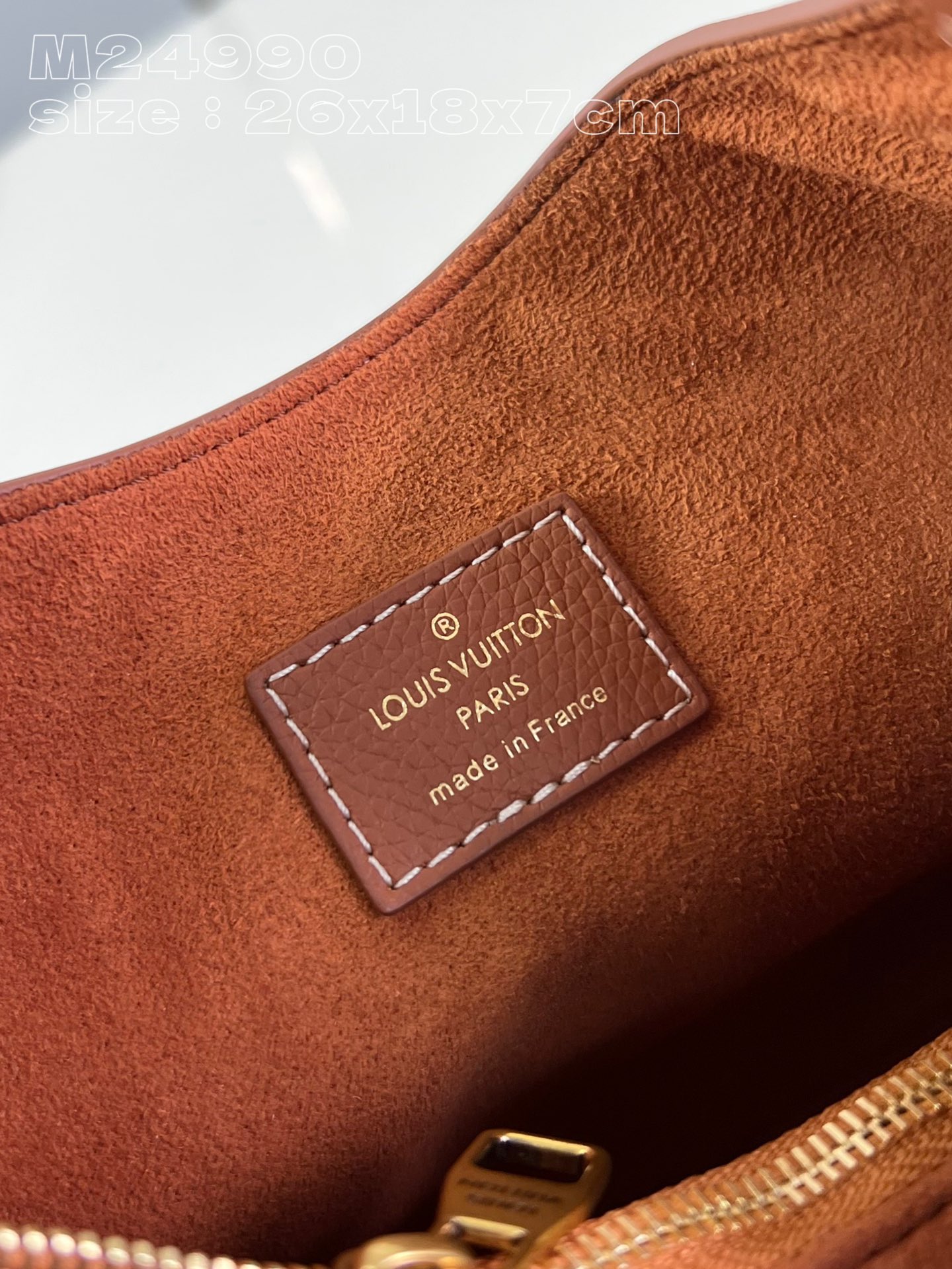 l**is V*t*n low key shoulder bag