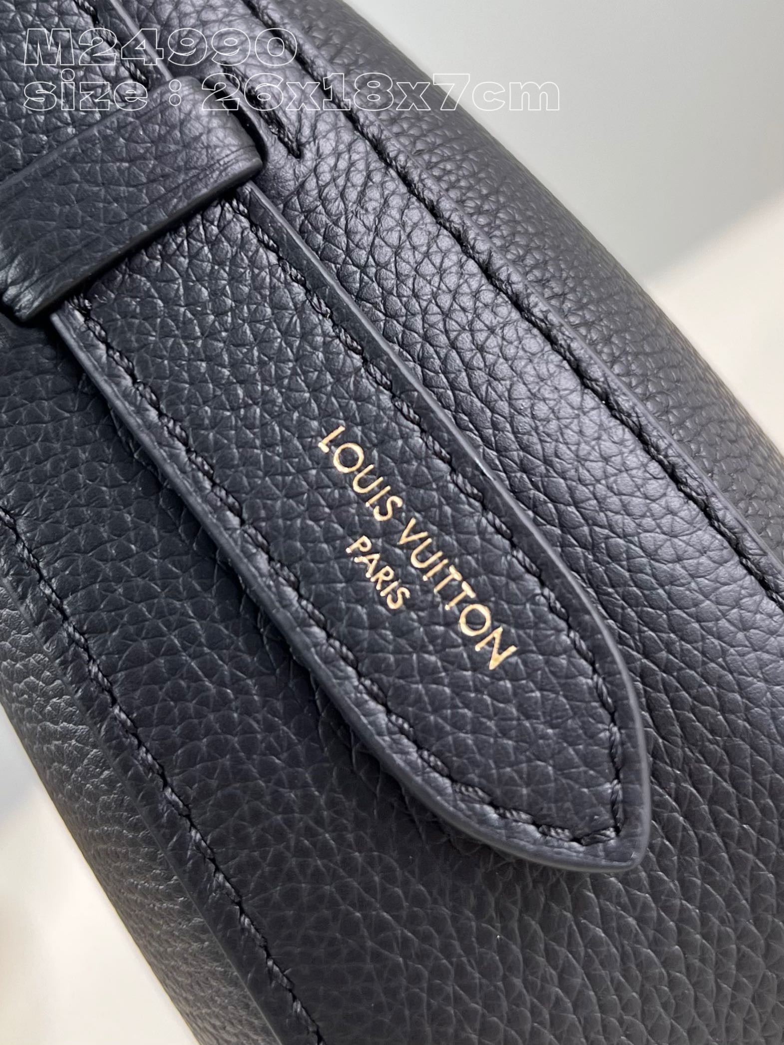 l**is V*t*n low key shoulder bag