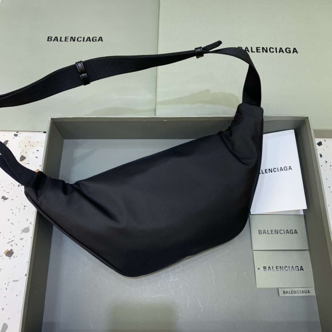 Ba*len*cia*ga waist bag