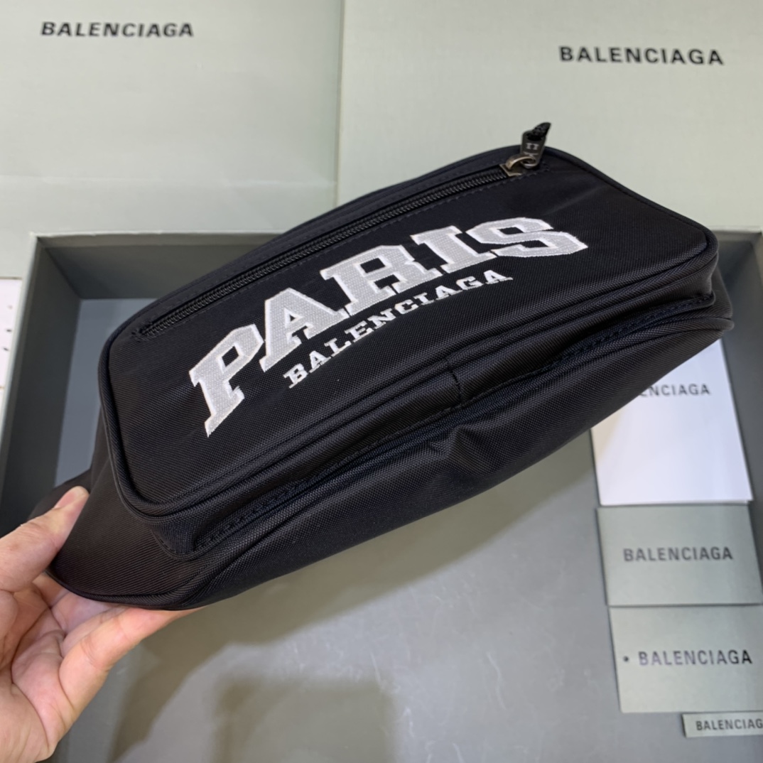 Ba*len*cia*ga waist bag