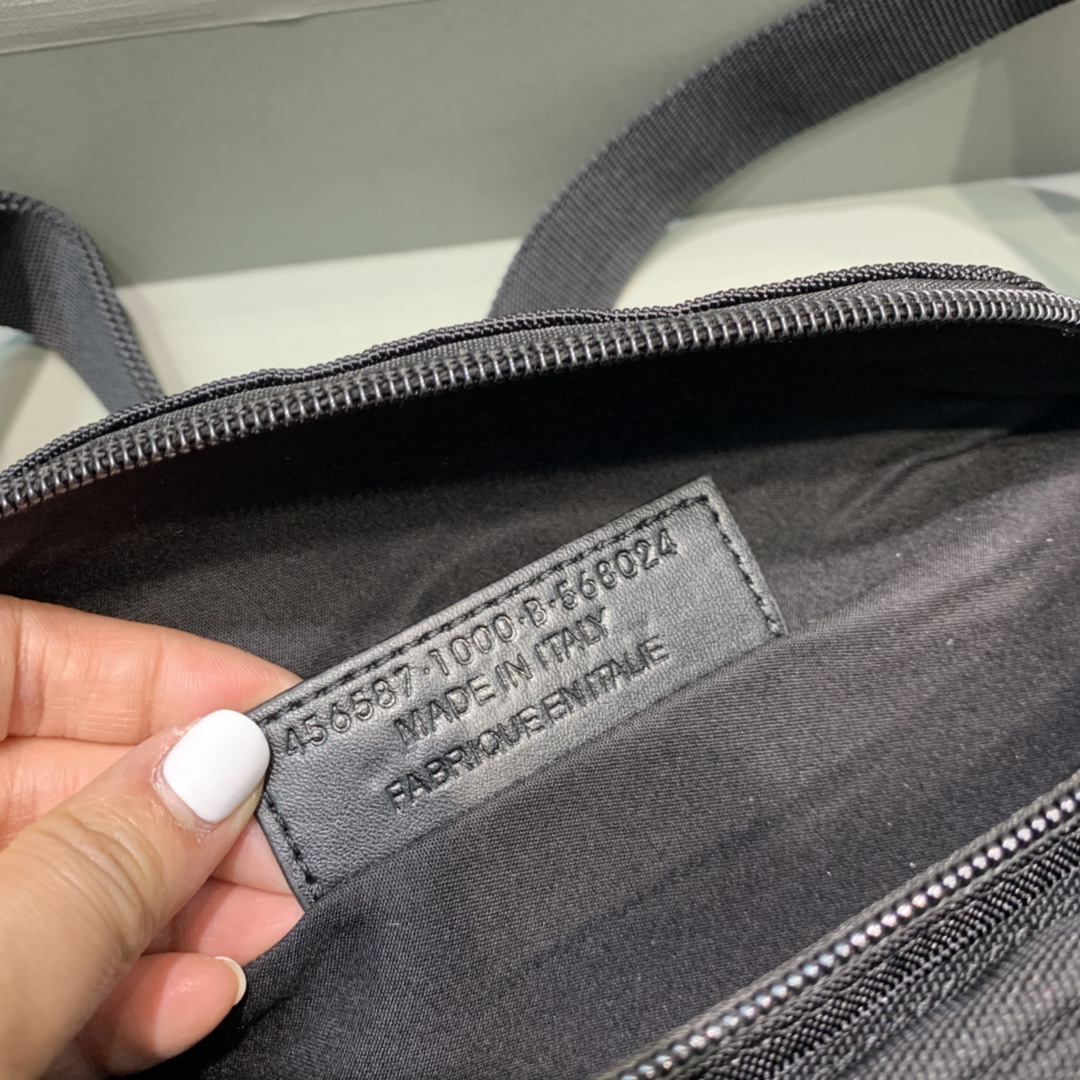 Ba*len*cia*ga waist bag