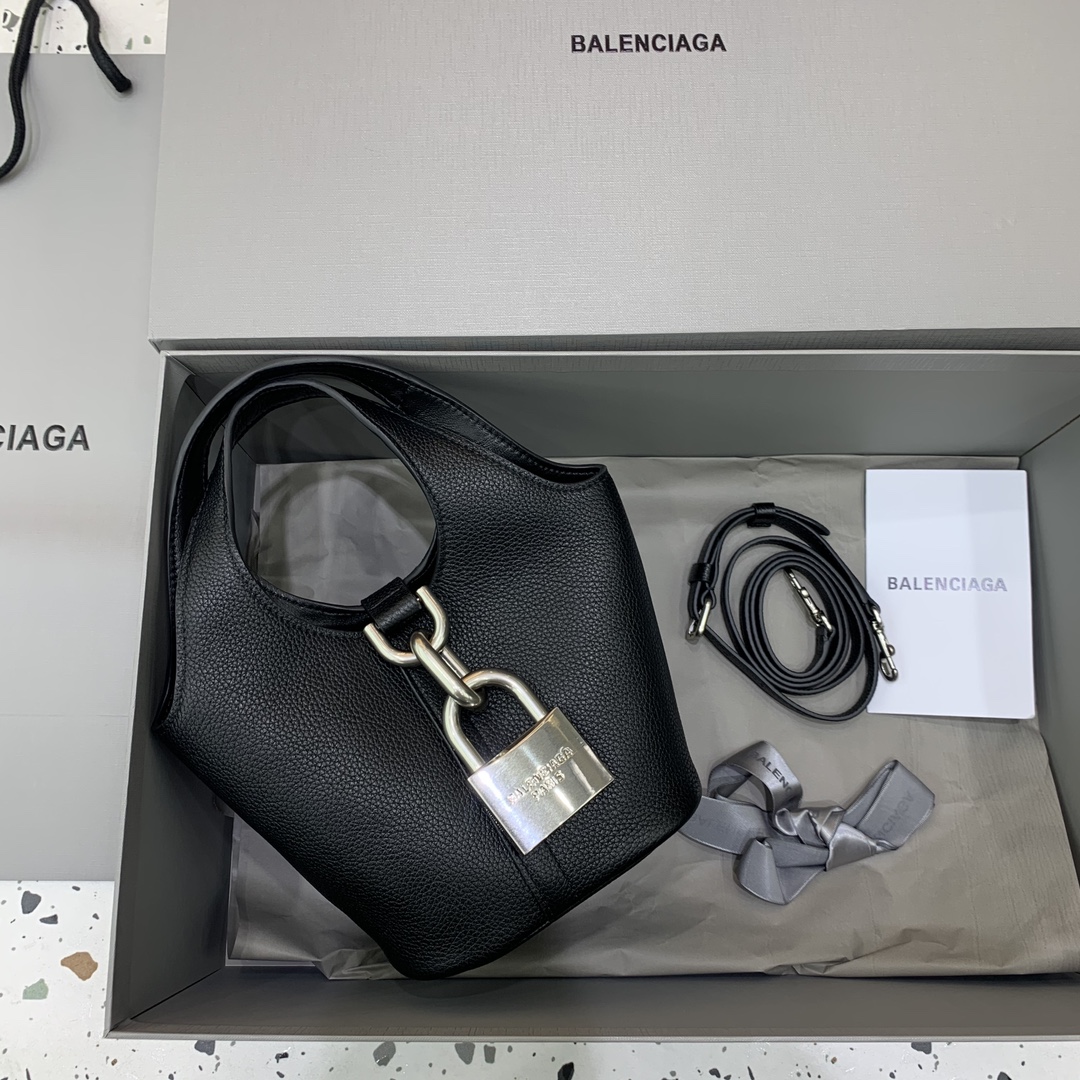 Ba*len*cia*ga locker mini
