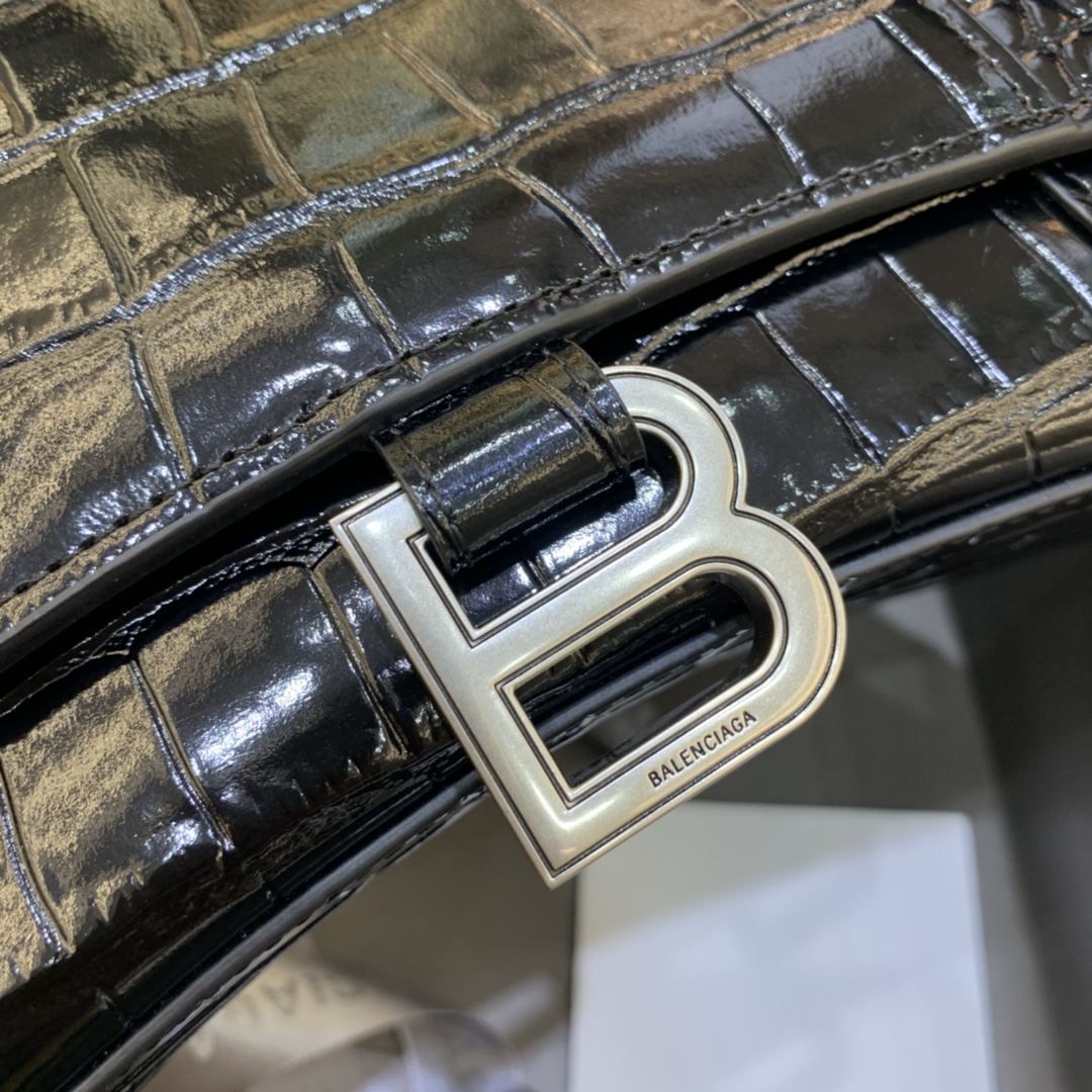 Ba*len*cia*ga hourglass bag
