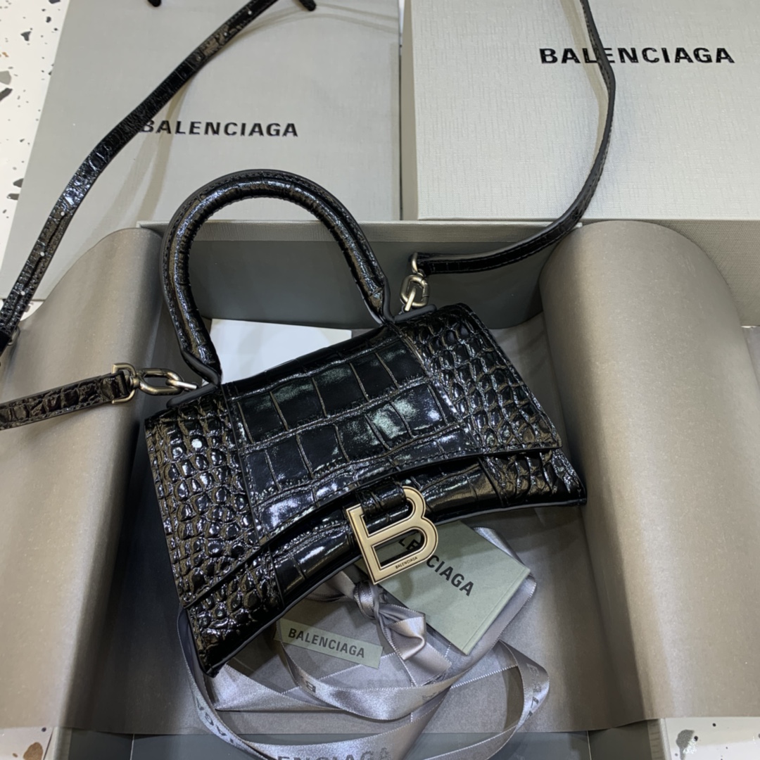 Ba*len*cia*ga hourglass bag