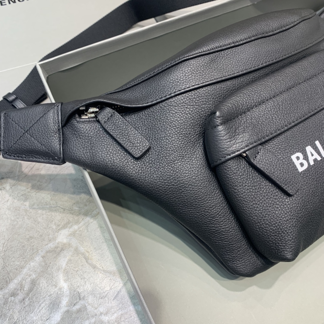 Ba*len*cia*ga waist bag