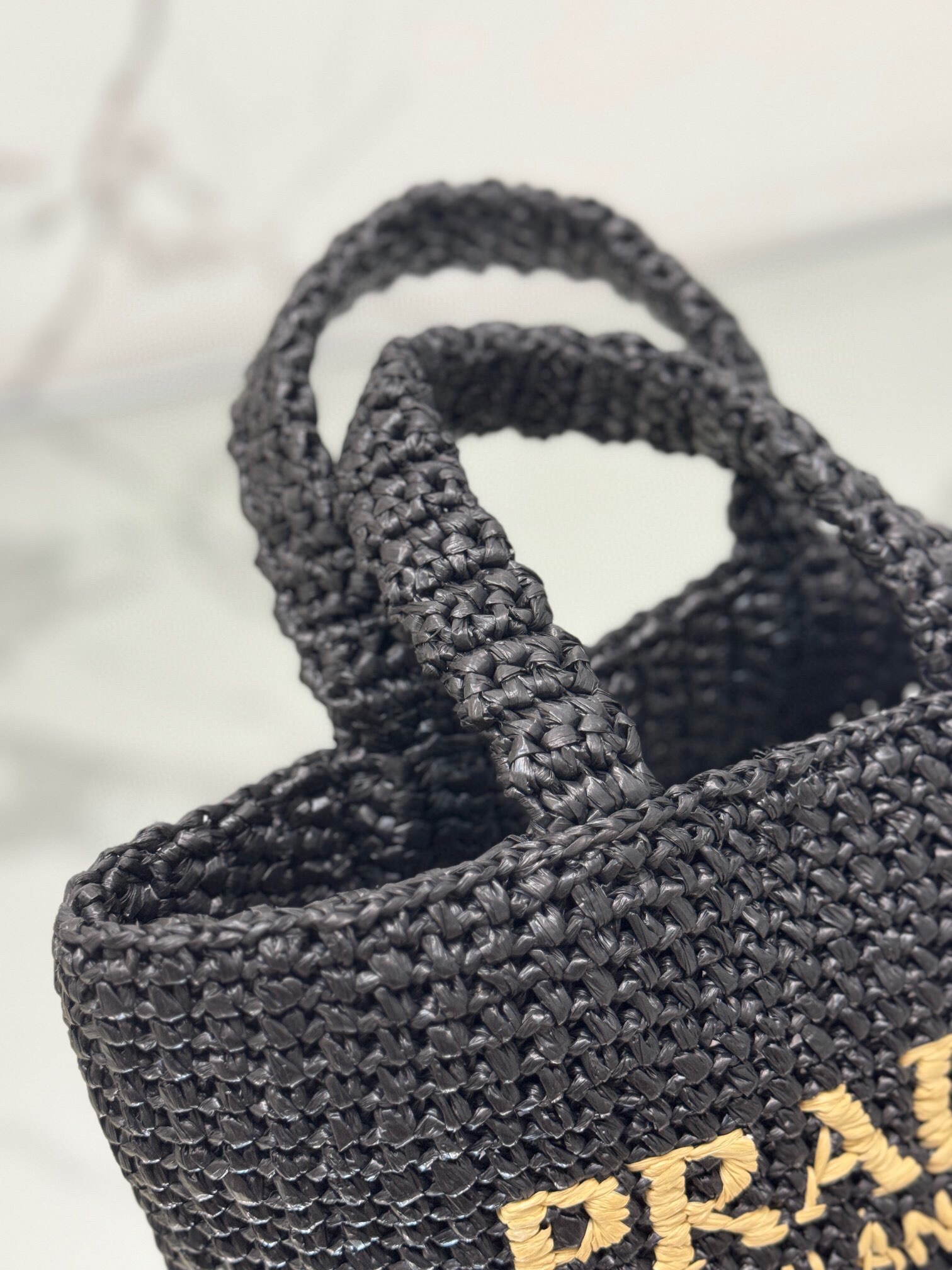 Pra*a small crochet tote bag