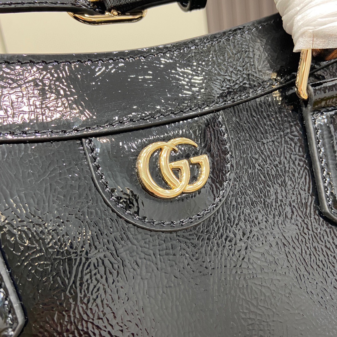 G*u*i diana medium tote bag