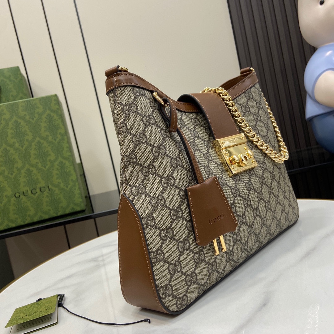 G*u*i padlock gg medium shoulder bag