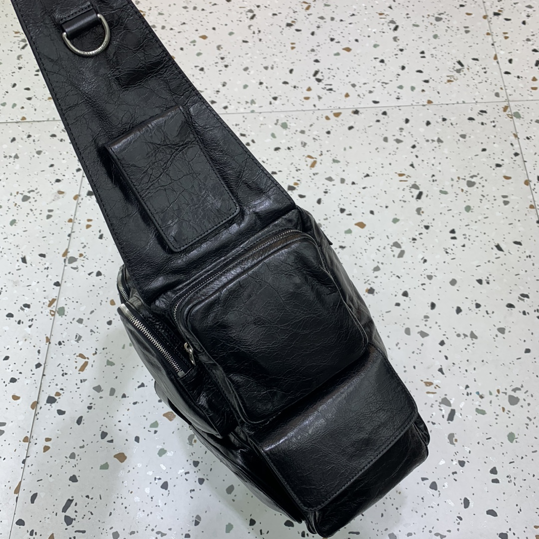 ba*len*cia*ga S*perbusy large bag