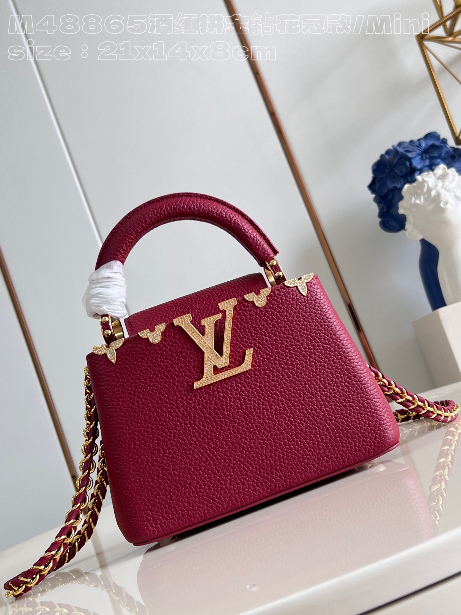 l**is V*t*n capucines mini