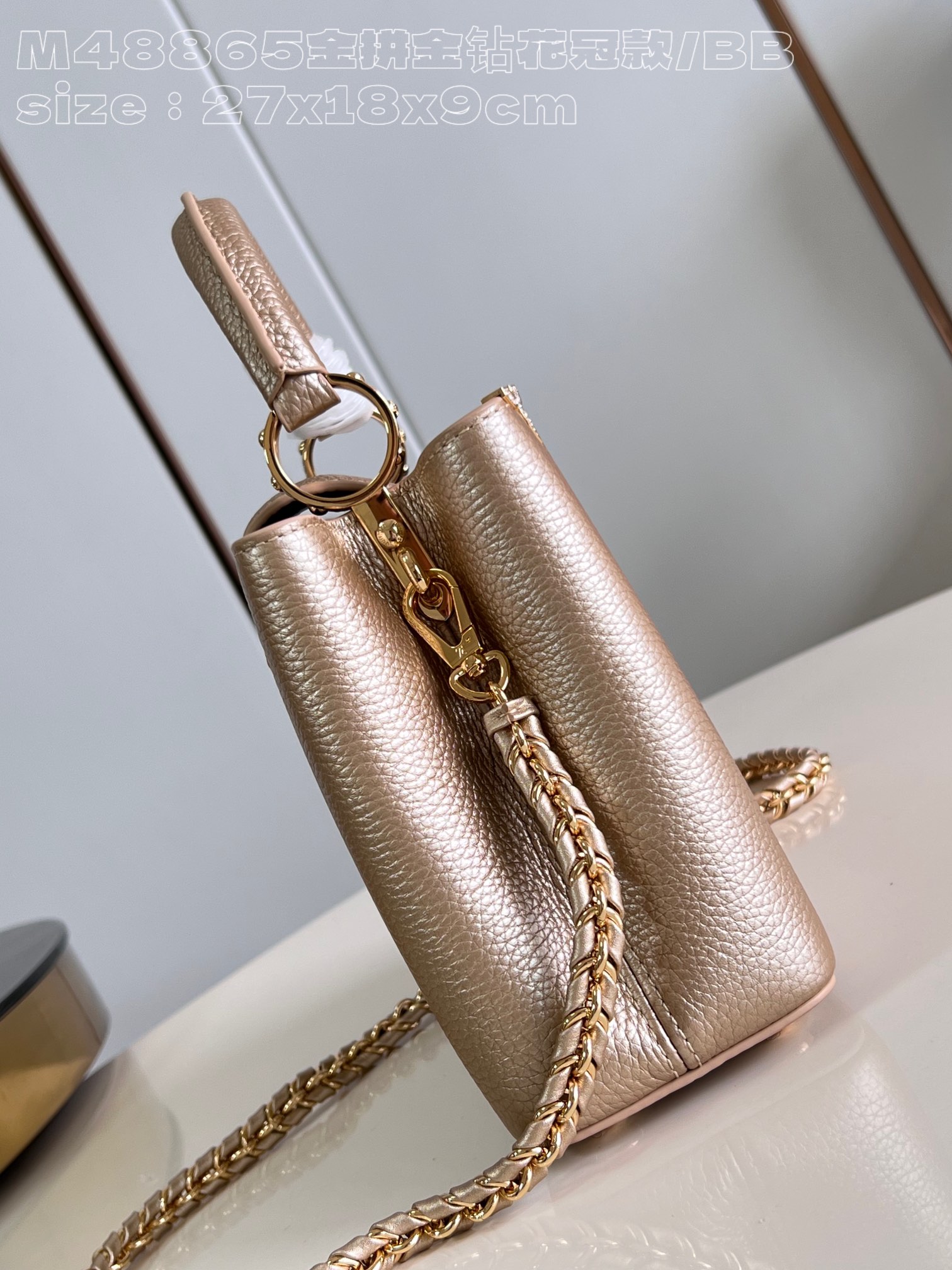 l**is V*t*n capucines bb handbag