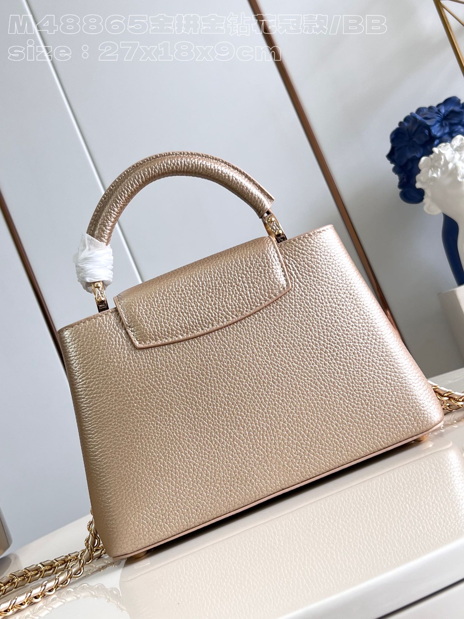 l**is V*t*n capucines bb handbag