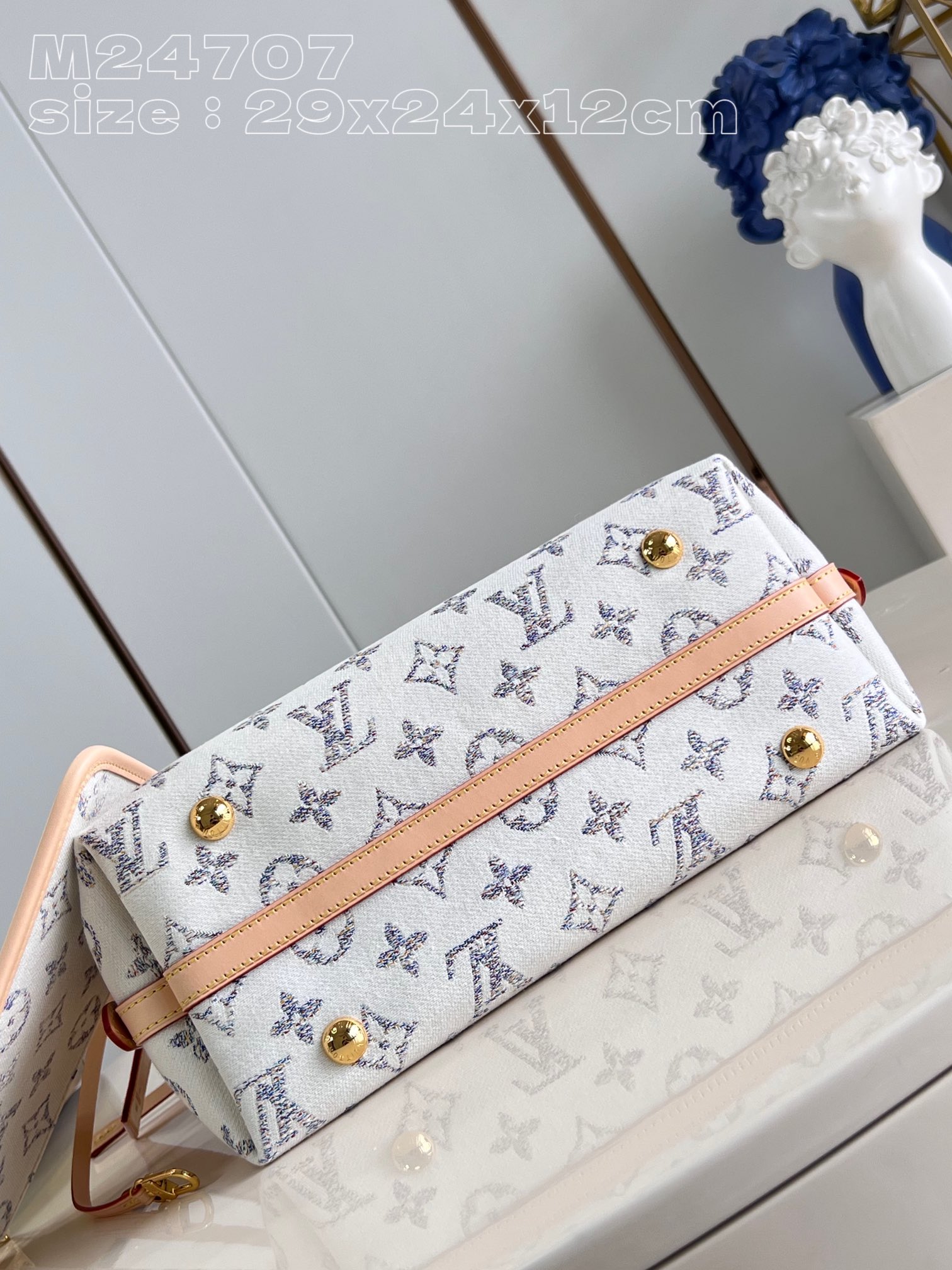 l**is V*t*n carryall pm