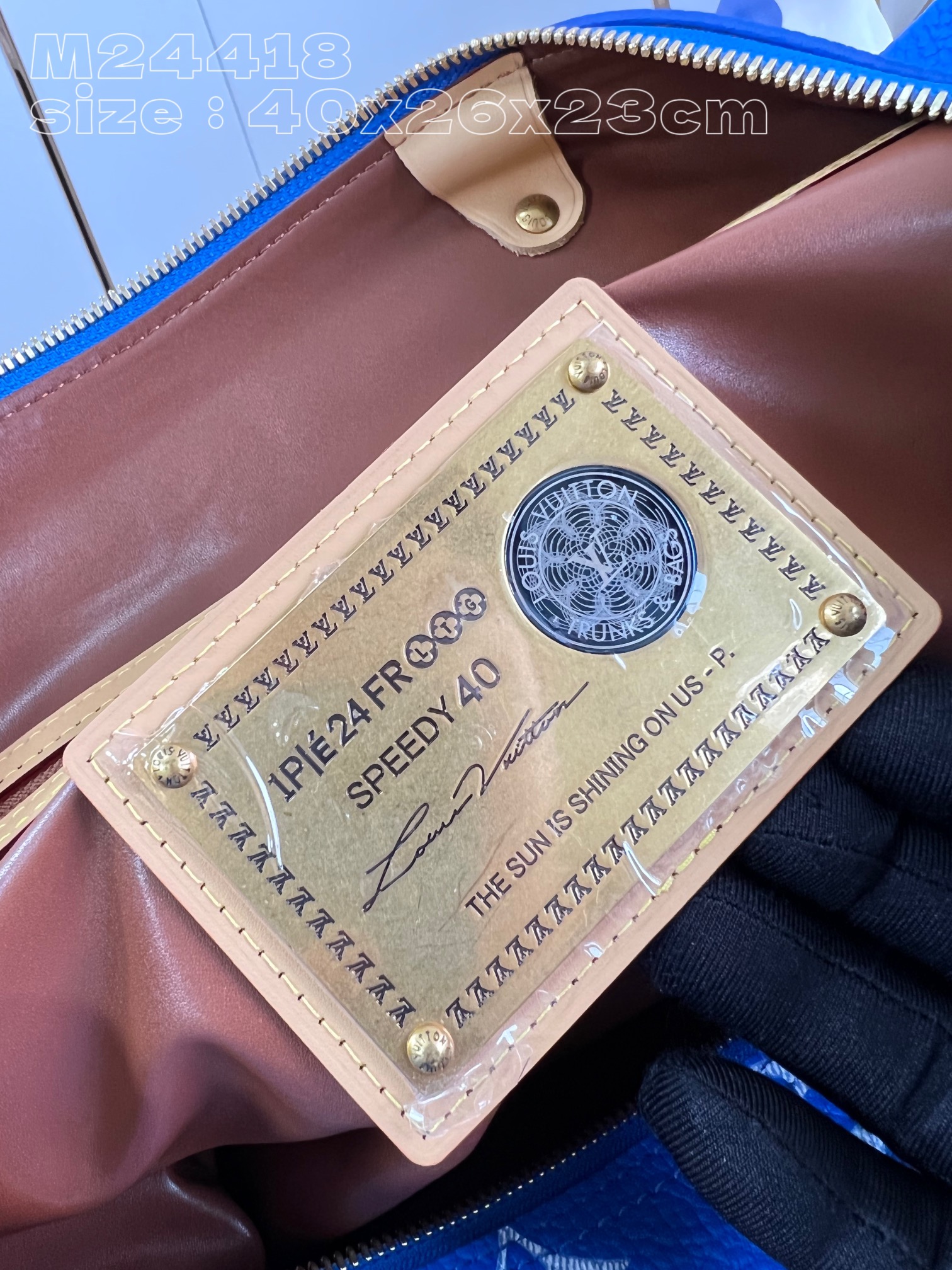 l**is V*t*n speedy p9 bandoulière 40