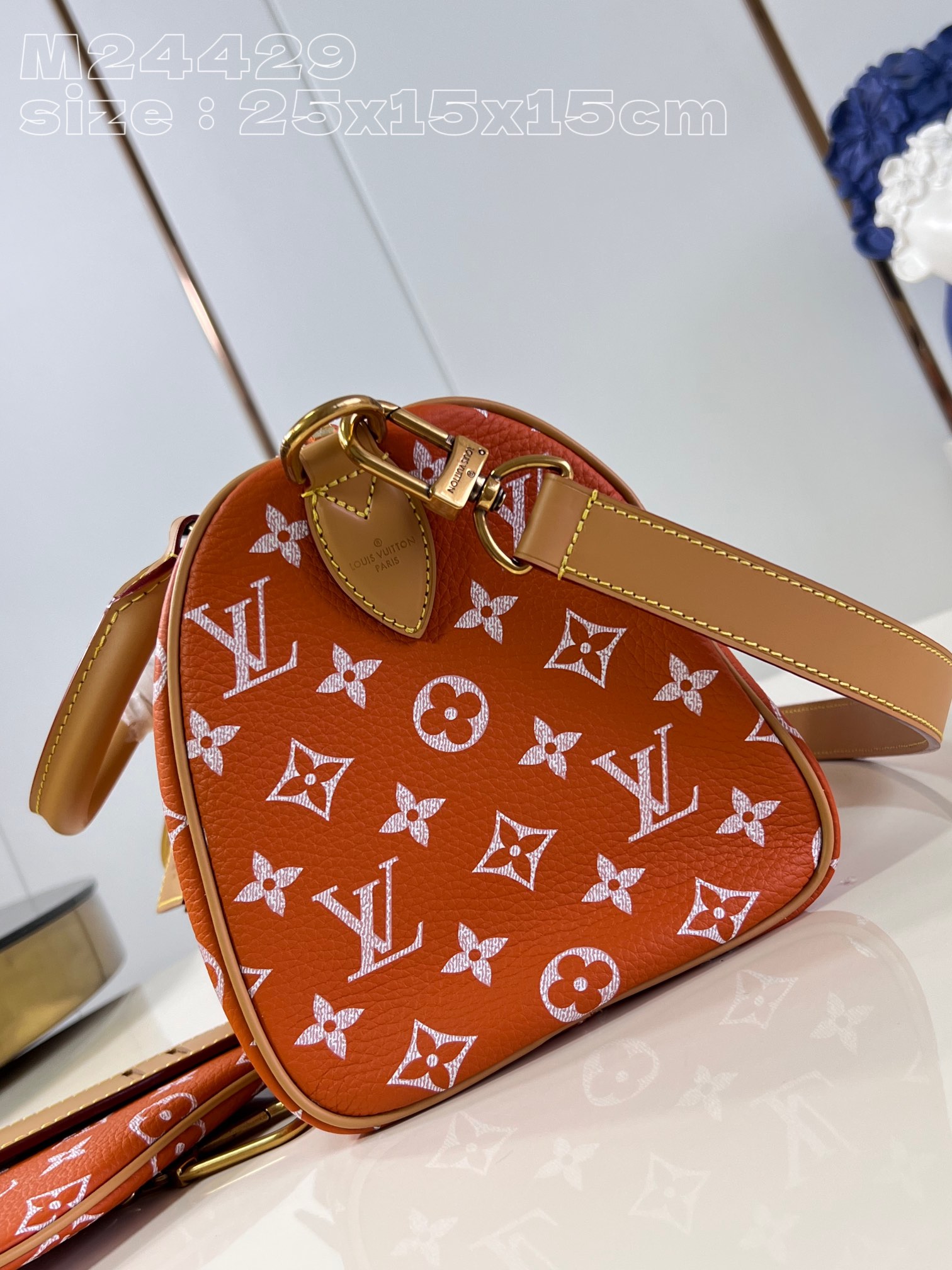 l**is V*t*n speedy p9 bandoulière 25