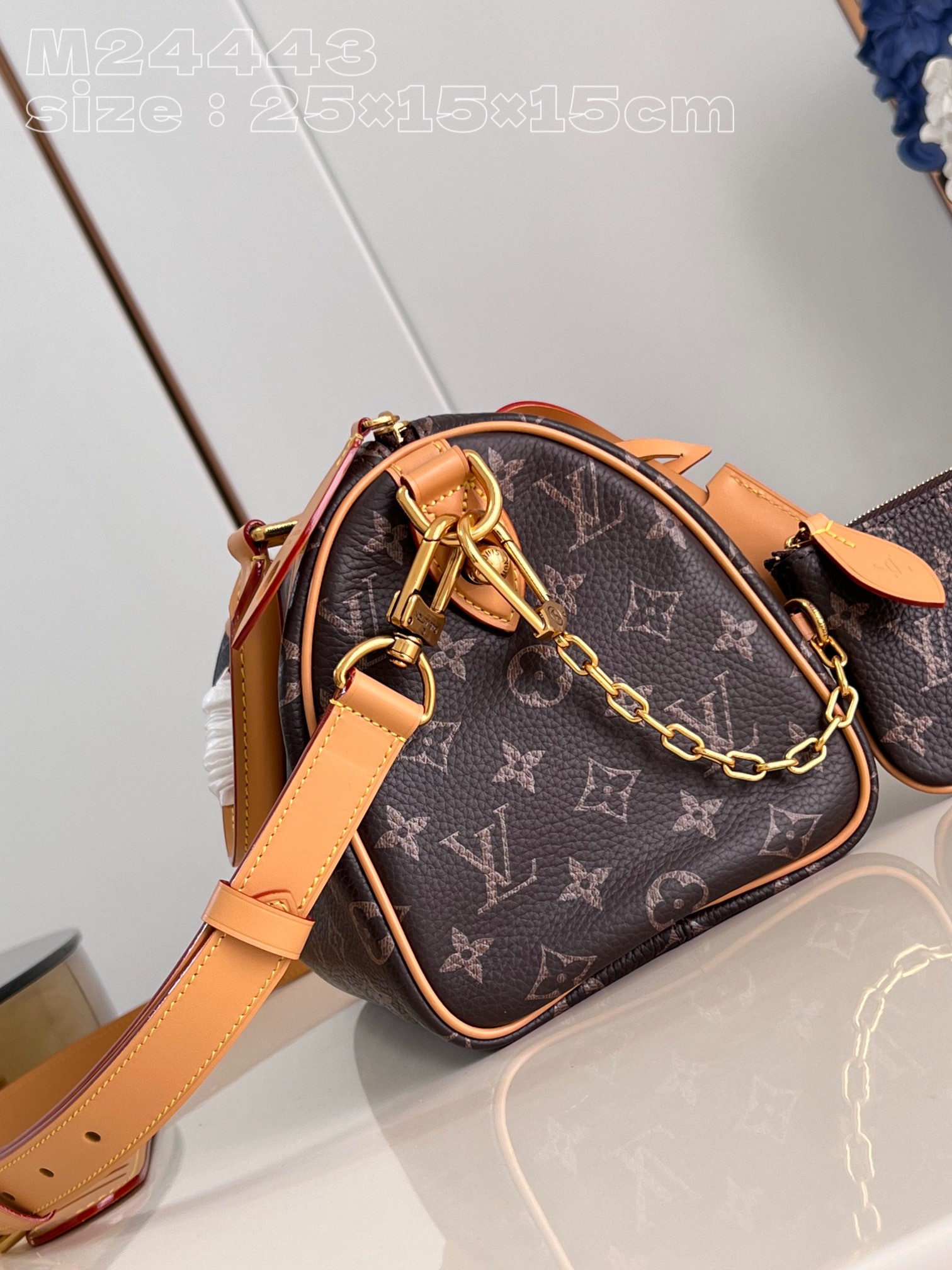 l**is V*t*n speedy p9 bandoulière 25