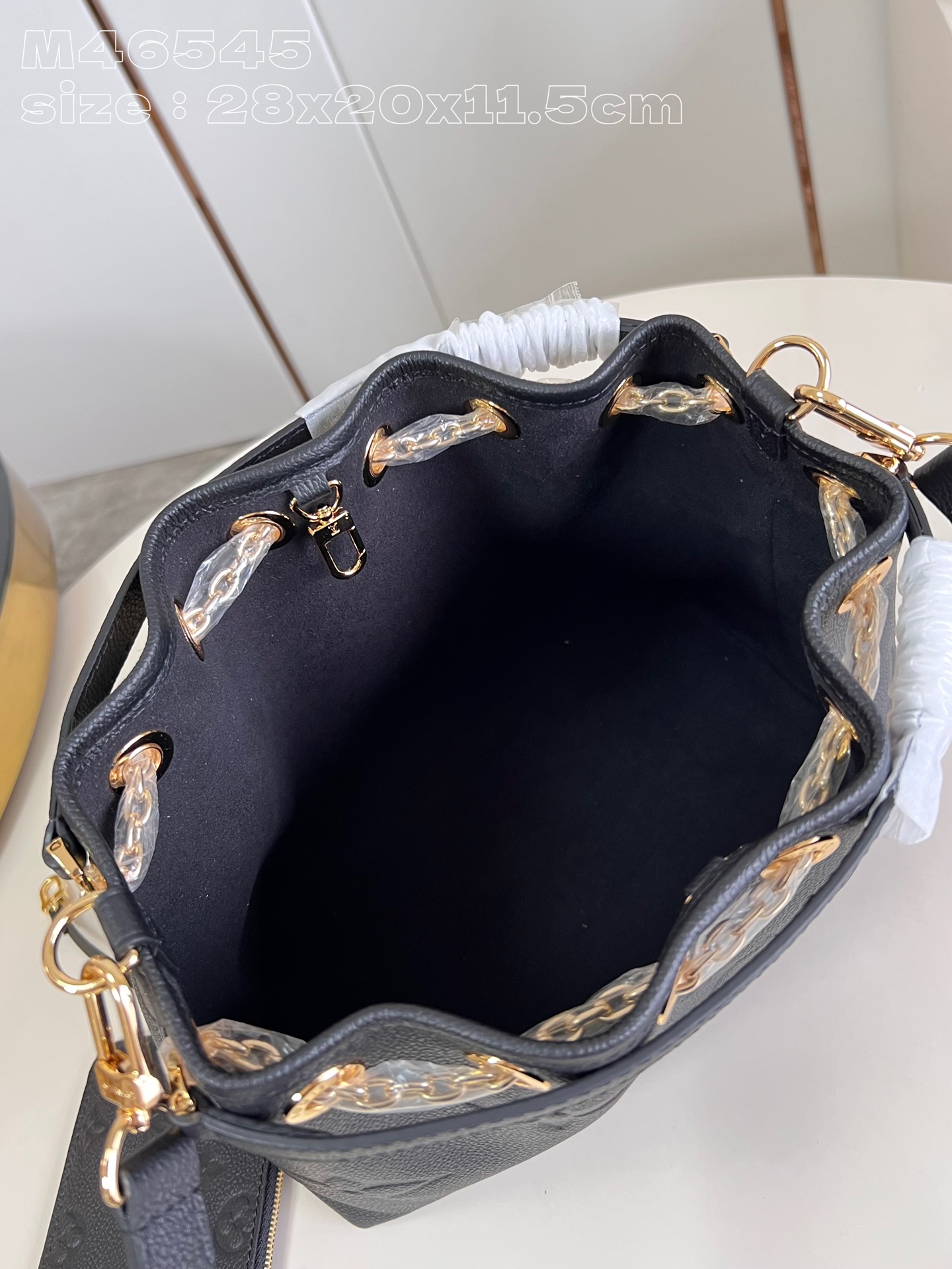 l**is V*t*n summer bundle bag
