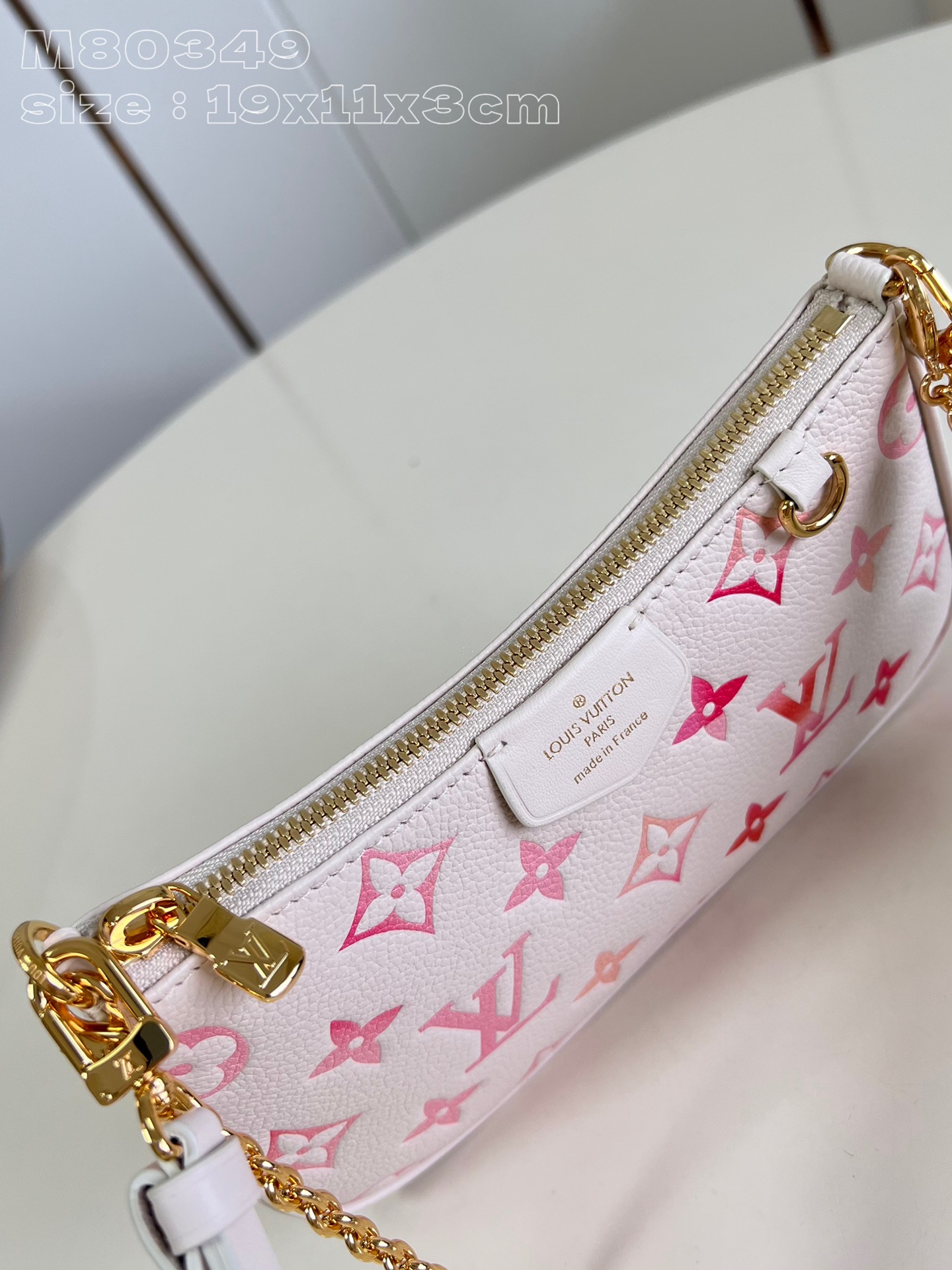 l**is V*t*n easy pouch on strap handbag