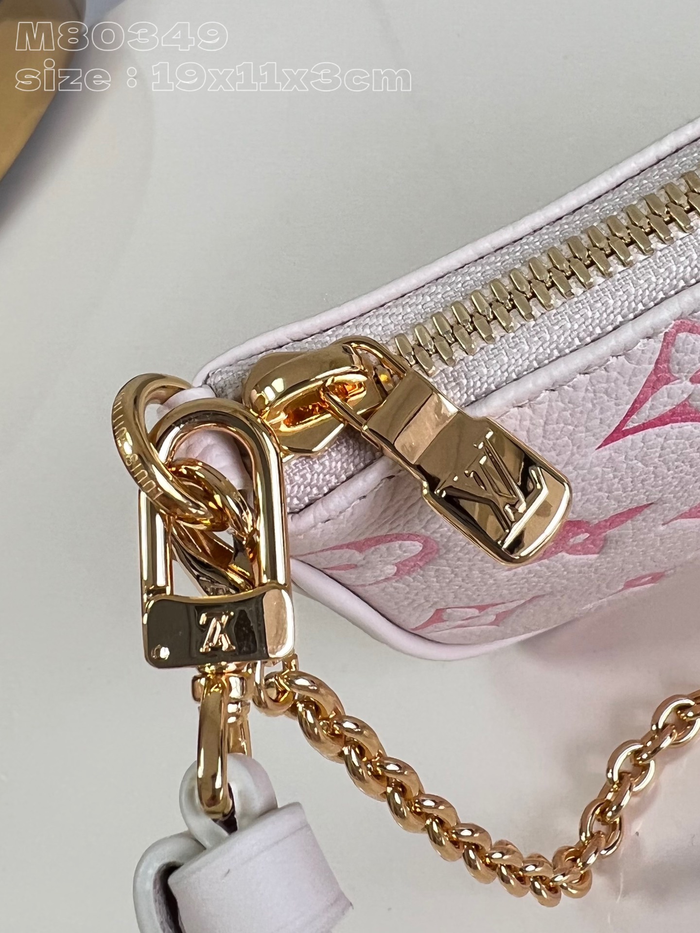 l**is V*t*n easy pouch on strap handbag