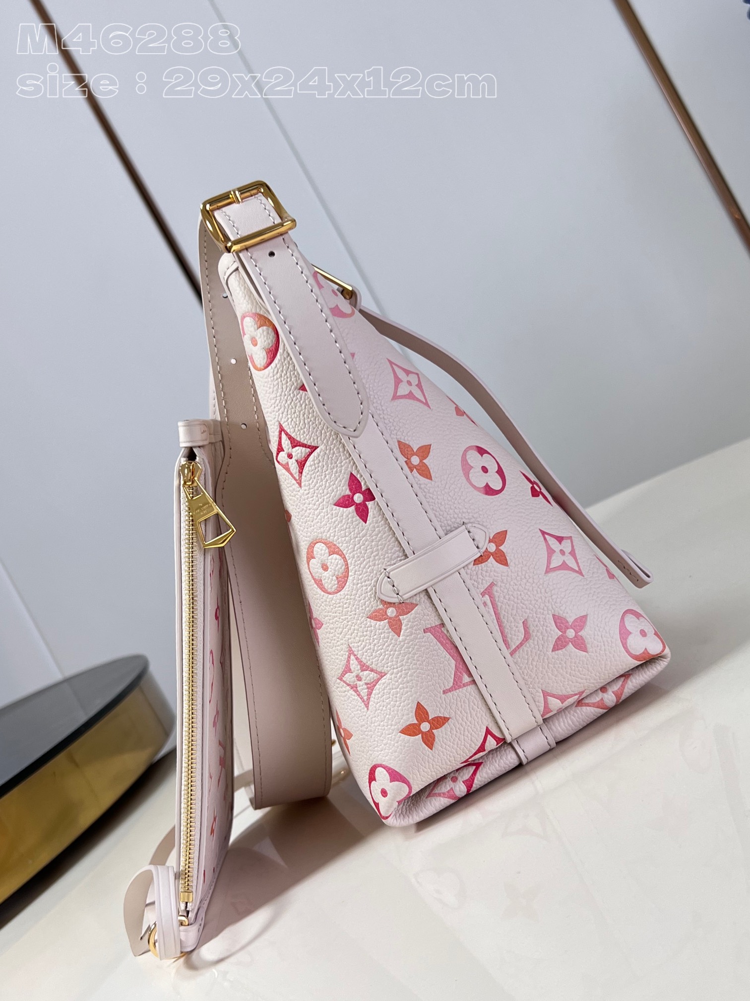 l**is V*t*n carryall pm bag