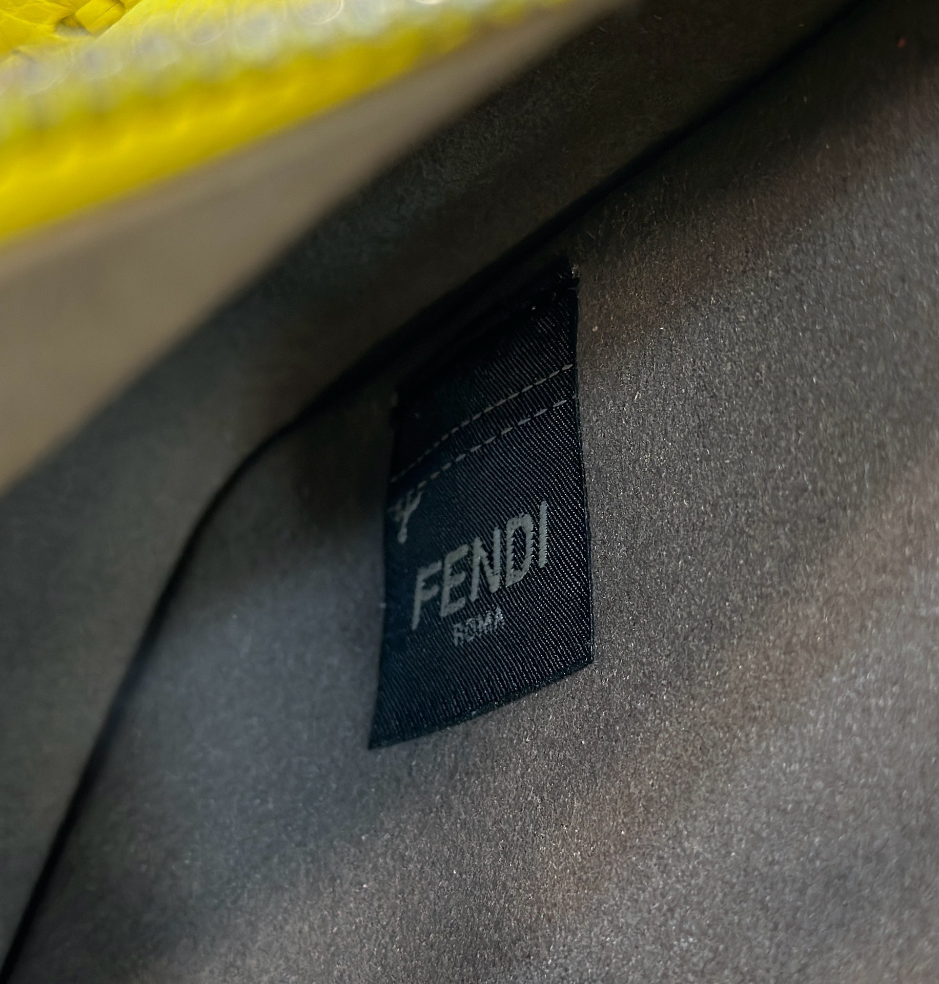 F**di mini fendessence
