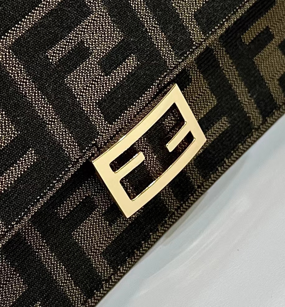 F**di baguette bag