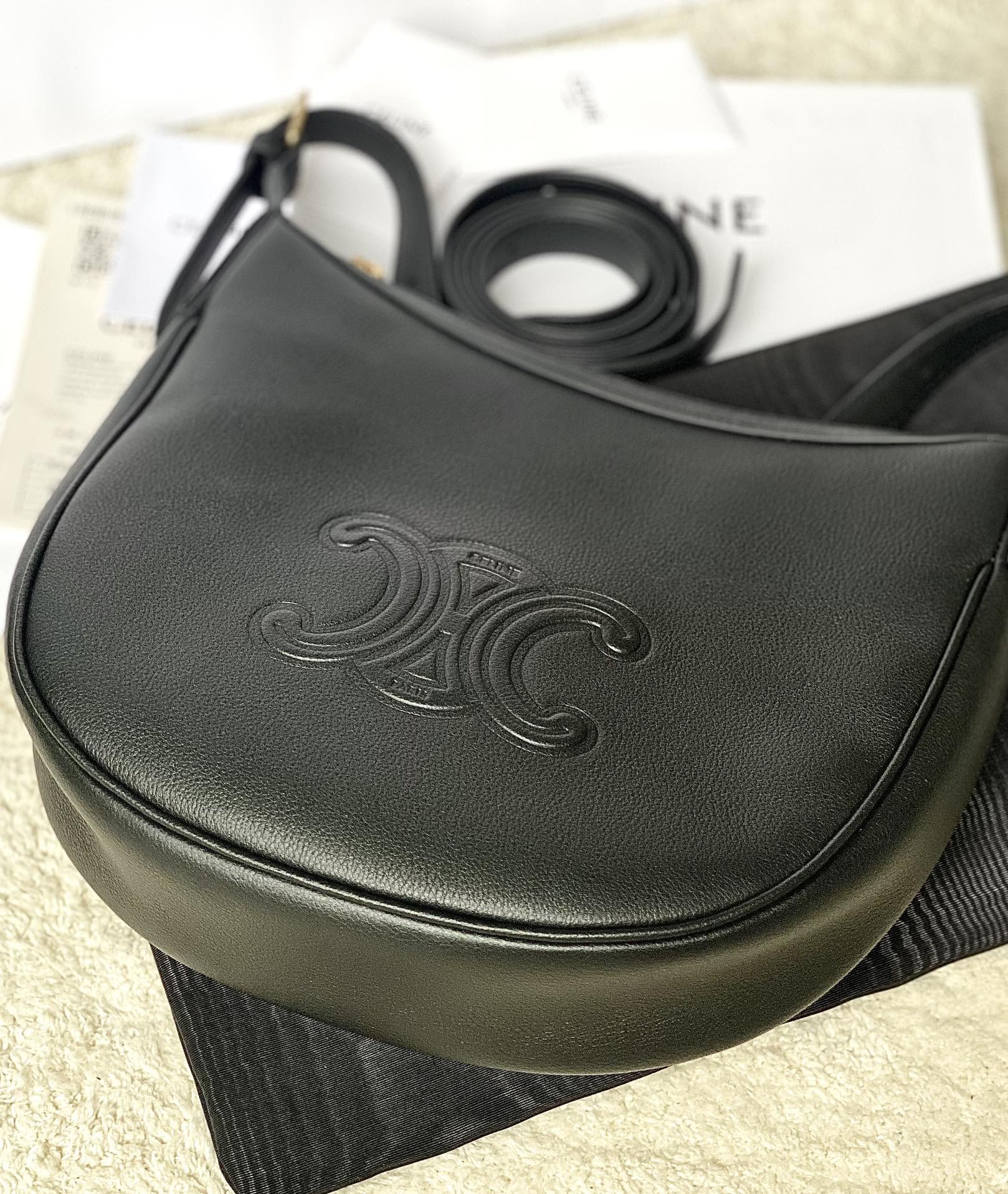 Ce**e small heloÏse bag cuir triomphe