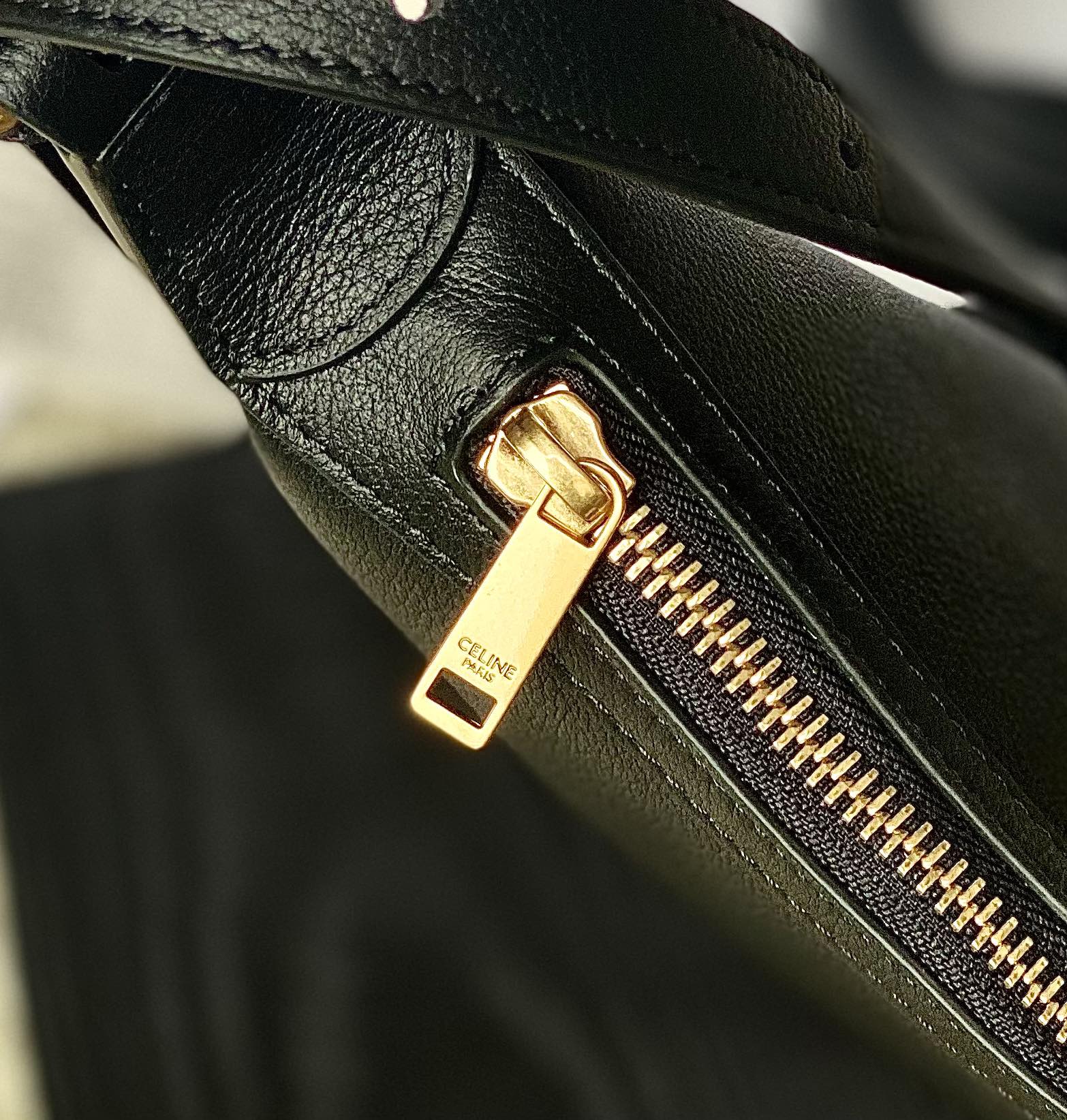 Ce**e small heloÏse bag cuir triomphe