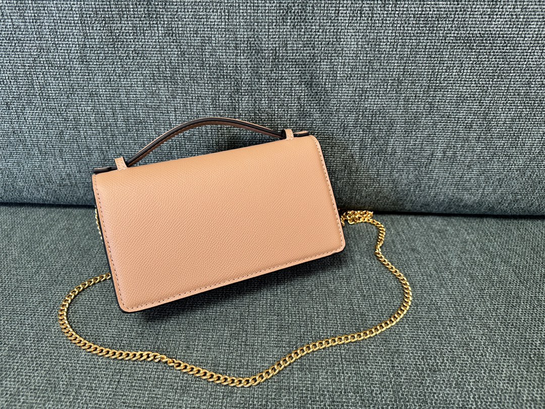 Valentino Garavani Vring WOC Chain Bag