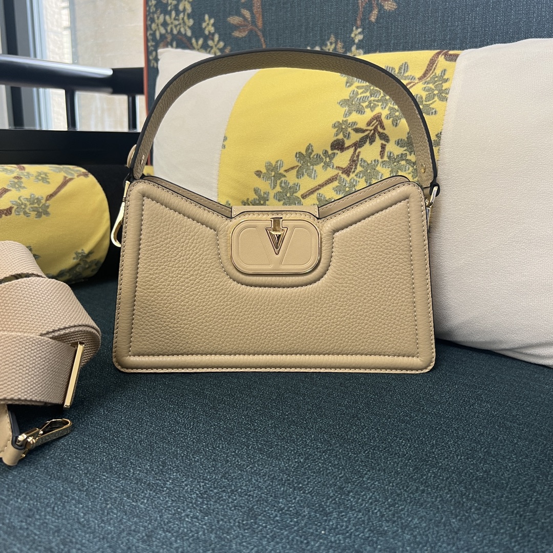 Valentino Garavani Handbag