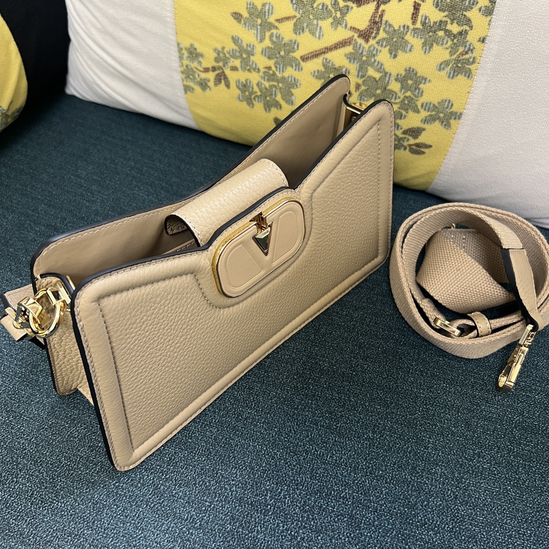 Valentino Garavani Handbag