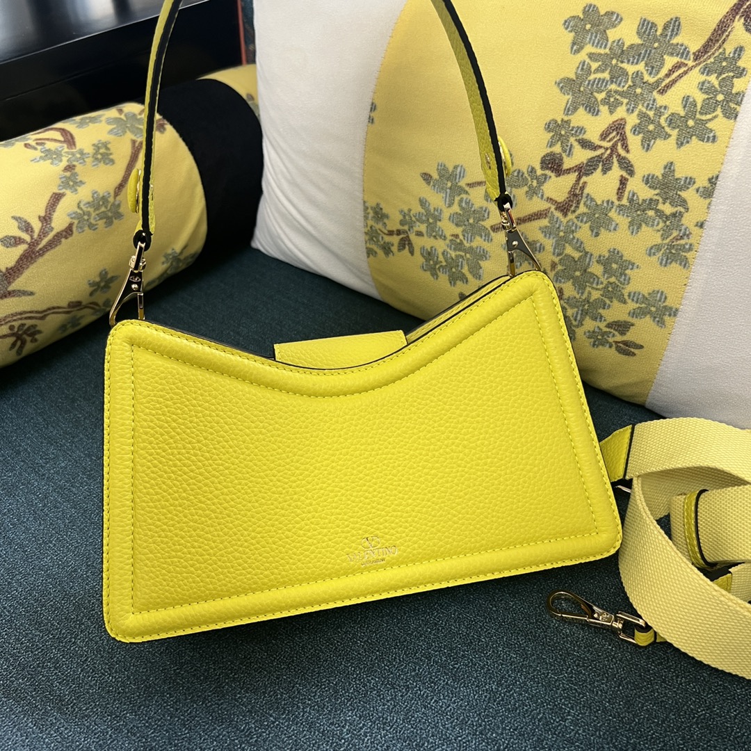Valentino Garavani Handbag