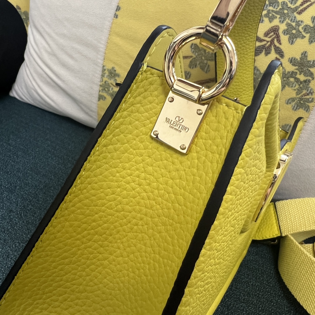 Valentino Garavani Handbag