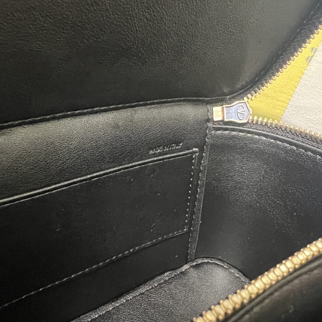 Valentino Garavani mini bag