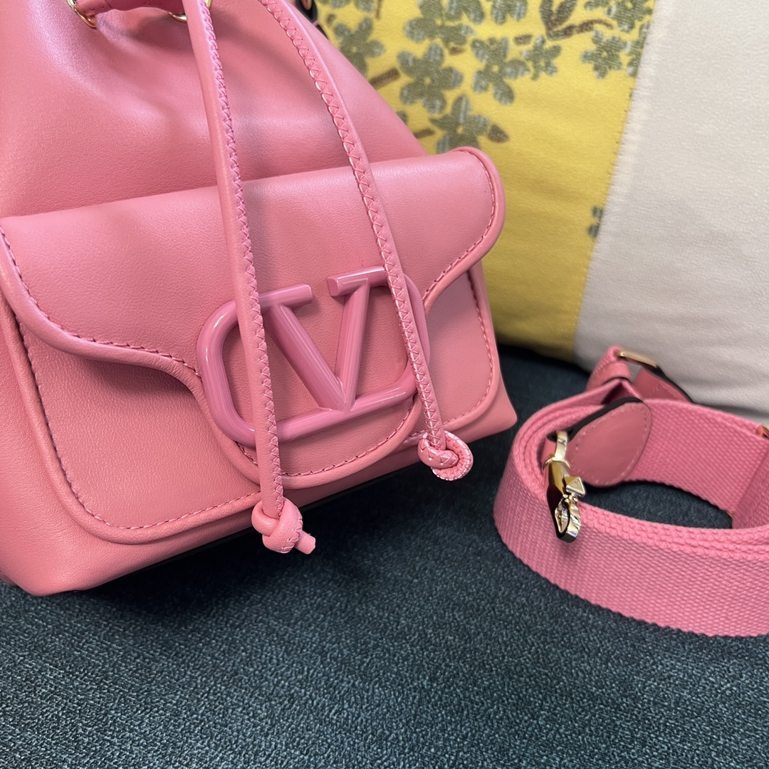Valentino Garavani Bag