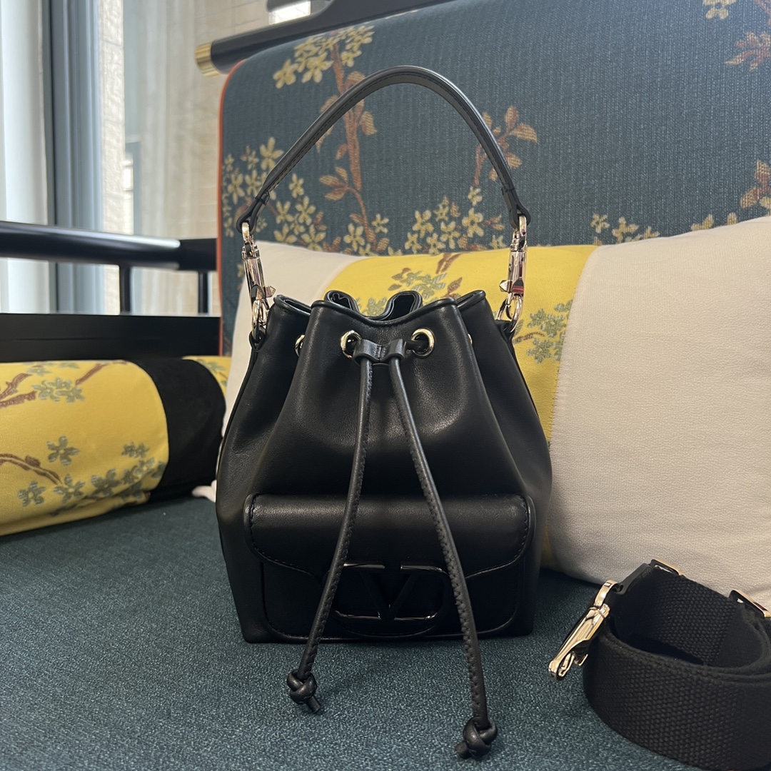 Valentino Garavani Bag