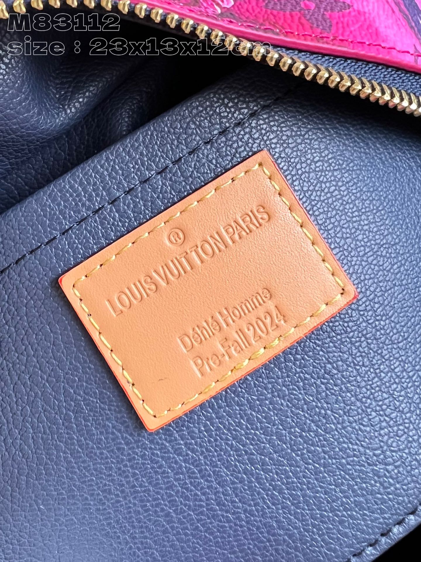 l**is V*t*n locker dopp kit