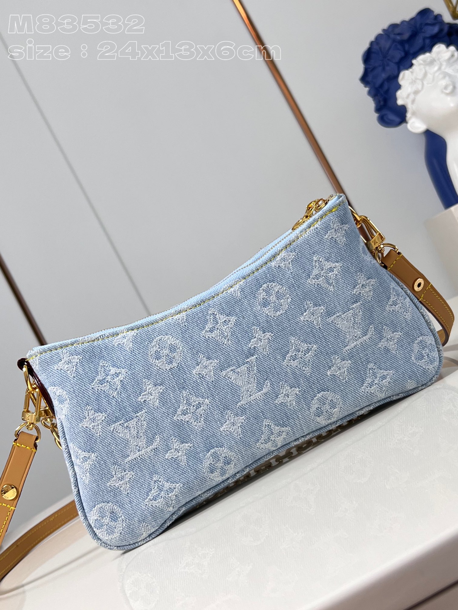 l**is V*t*n liv pochette