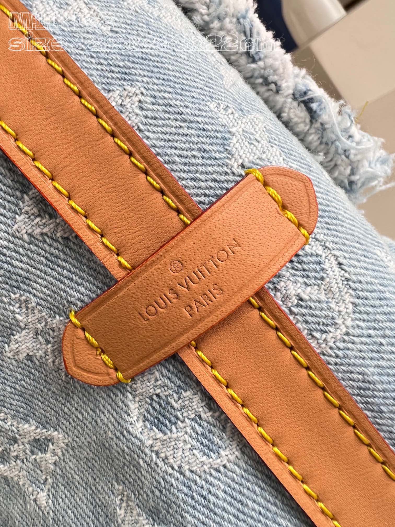 l**is V*t*n carryall pm